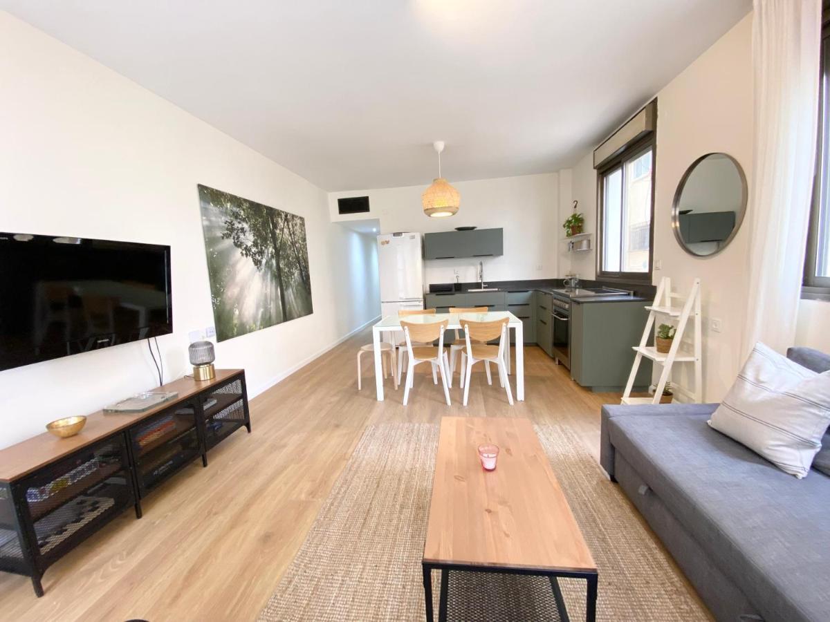 Sea Apartment *