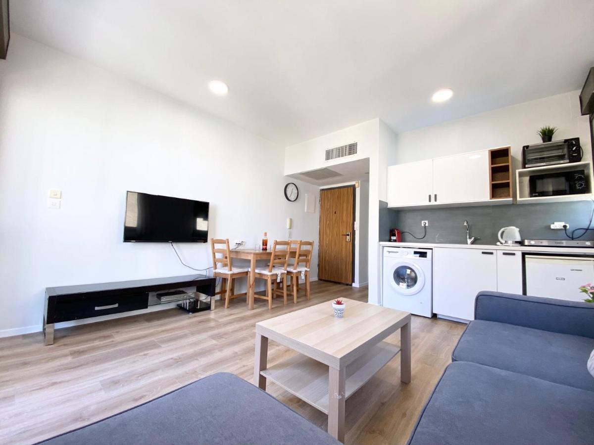 Apartment Sea