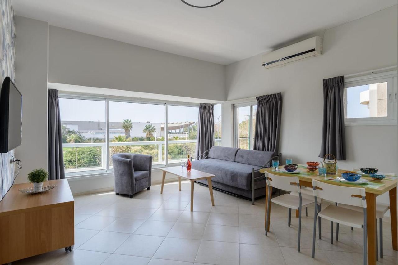 Apartment Sea *