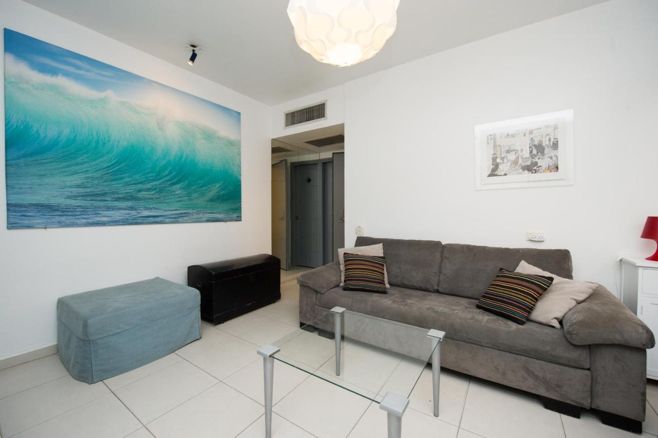 Sea * Tel Aviv
