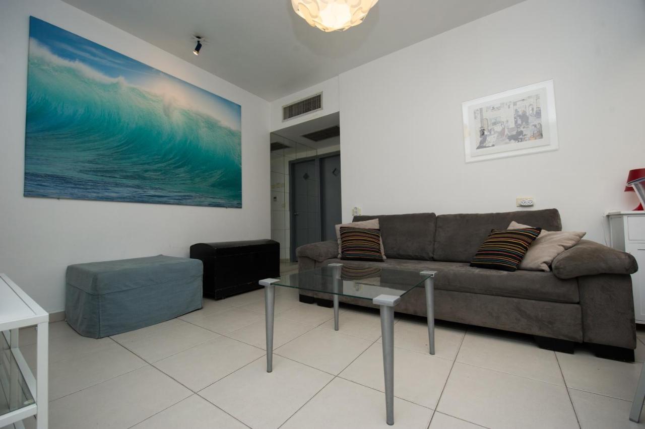 Apartment Sea